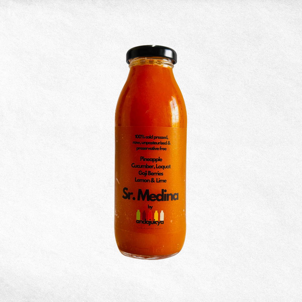 Señor Medina – Cold Pressed Juice with Pineapple, Loquat, Cucumber, Lemon, Lime & Goji