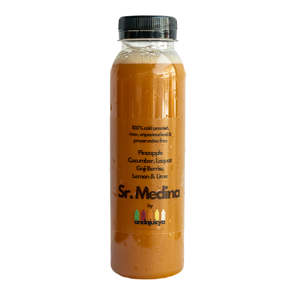 Señor Medina – Zumo Prensado en Frío con Piña, Níspero, Pepino, Limón, Lima y Goji